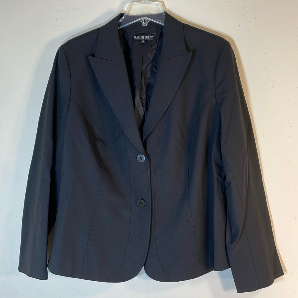 Like NEW! Lafayette 148 New York Wool Blend Two-Button Black Blazer. 16.